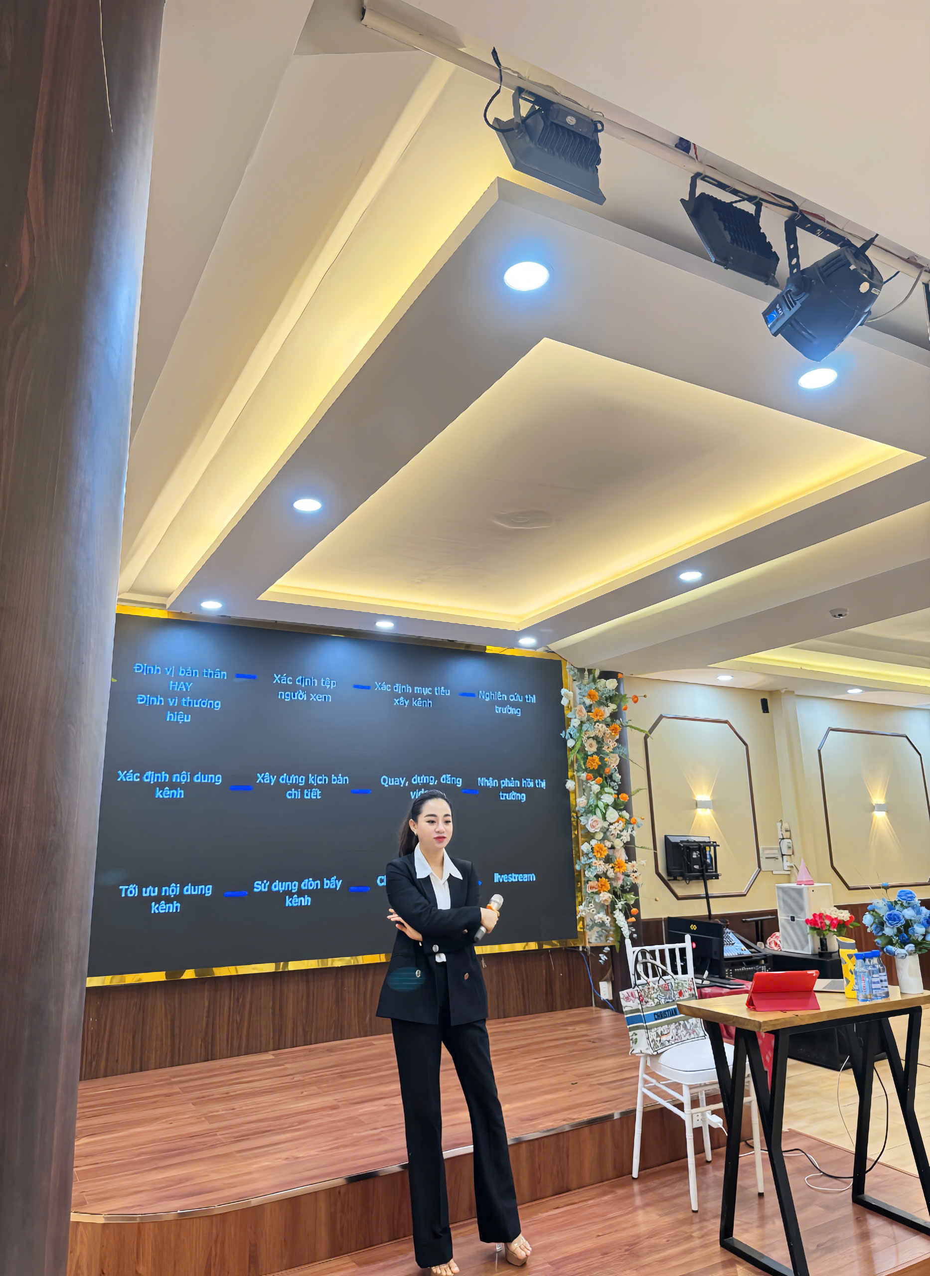 MySa Coach thuyết trình về TikTok